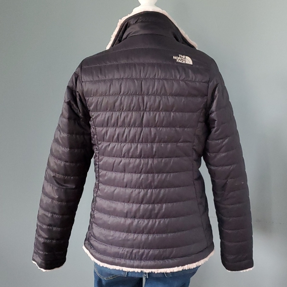 The North Face Navy Puffer Jacket - Picture 10 of 16